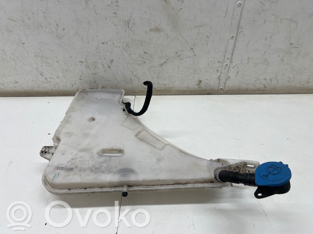 BMW 1 F20 F21 Logu šķidruma tvertne 