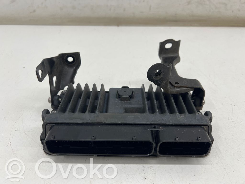 Toyota Yaris XP210 Engine control unit/module 