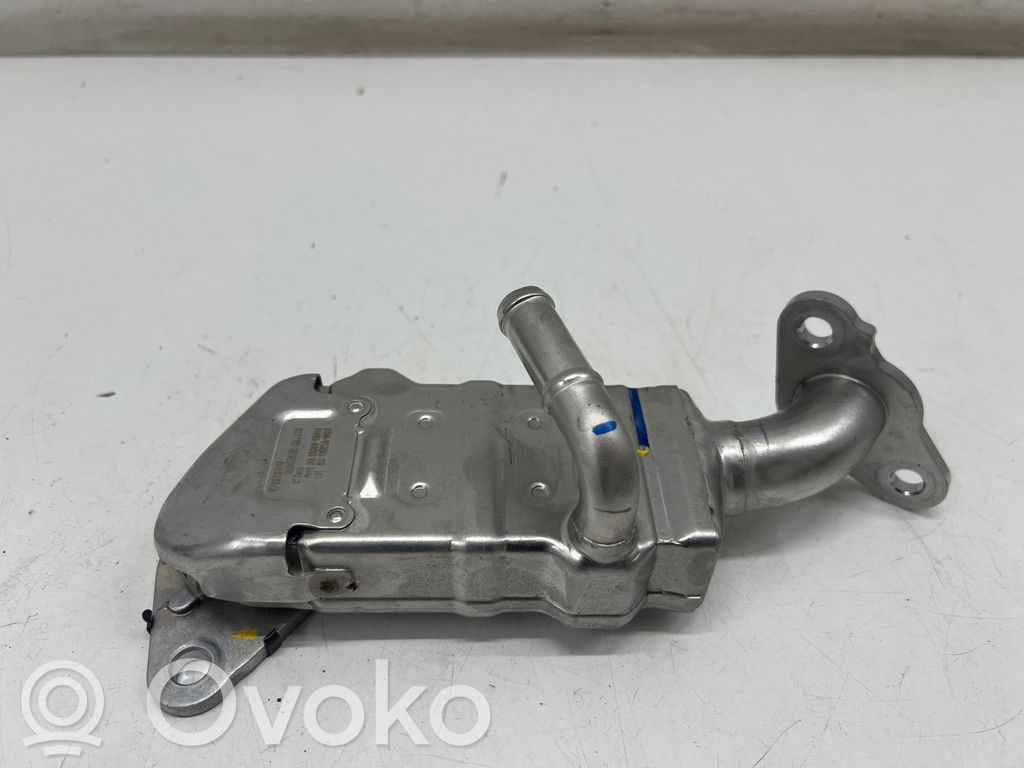 Toyota Yaris XP210 Refrigerador de la válvula EGR 