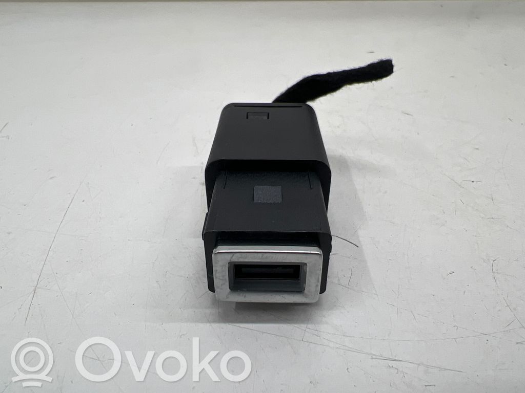 USB-Anschluss   98217039DX