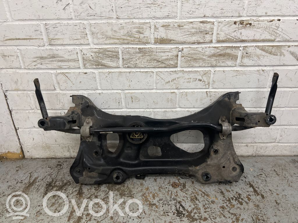 Volkswagen Golf VII Rama pomocnicza przednia 