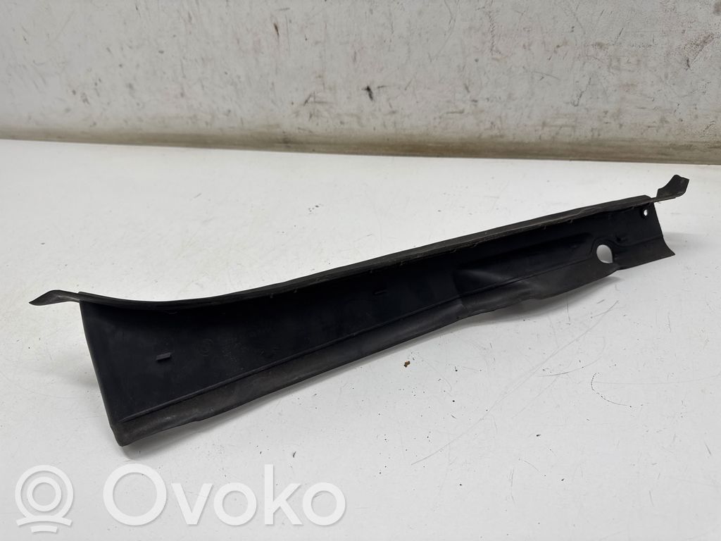 BMW 2 F22 F23 Alte piese compartiment motor 