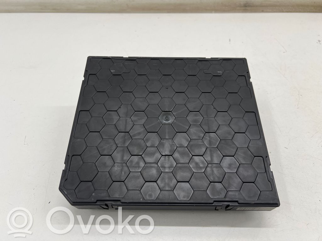 Volkswagen PASSAT B8 Module confort 