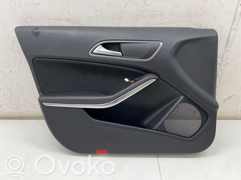 Mercedes-Benz GLA W156 X156 Boczki / Poszycie drzwi przednich 