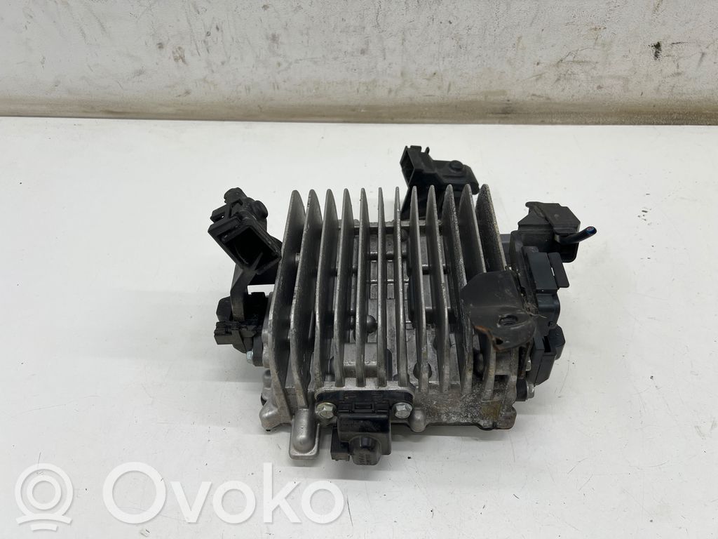 Mazda 3 Voltage converter inverter 