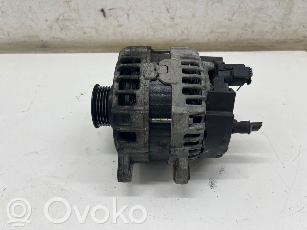 Mercedes-Benz GLA W156 X156 Alternador 