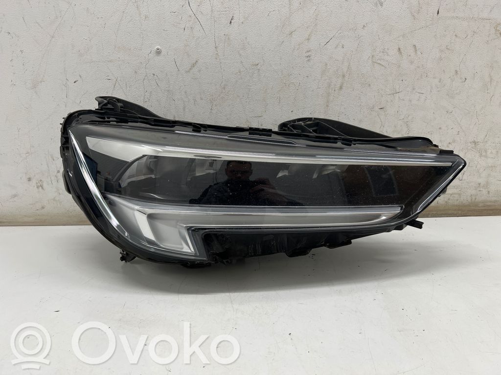 Opel Insignia B Far 