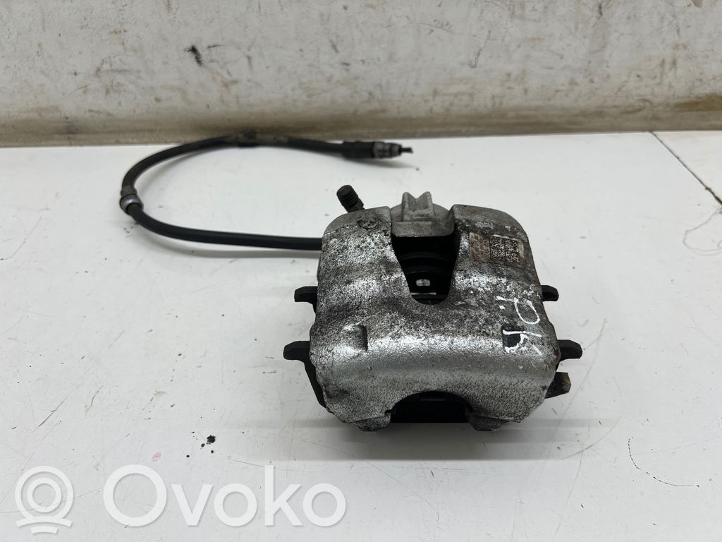 Zacisk hamulcowy przedni   2Q0615106AJ
