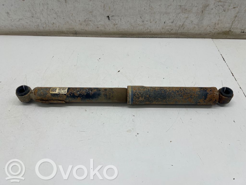 Toyota Hilux VIII Takaiskunvaimennin 