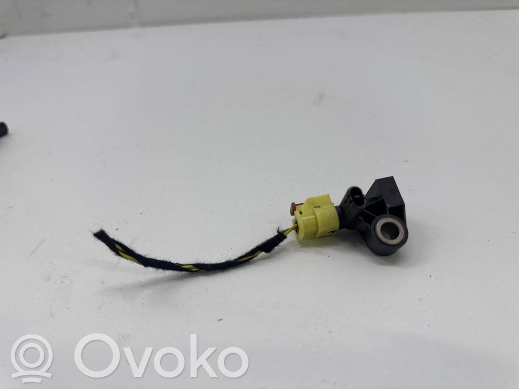Sensor impacto/accidente para activar Airbag   85E959651,A3C03615500