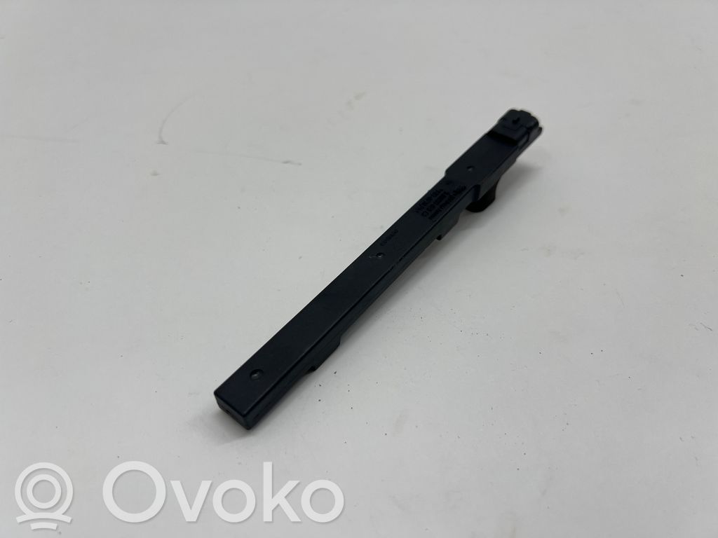 Opel Astra L Beraktės sistemos antena 