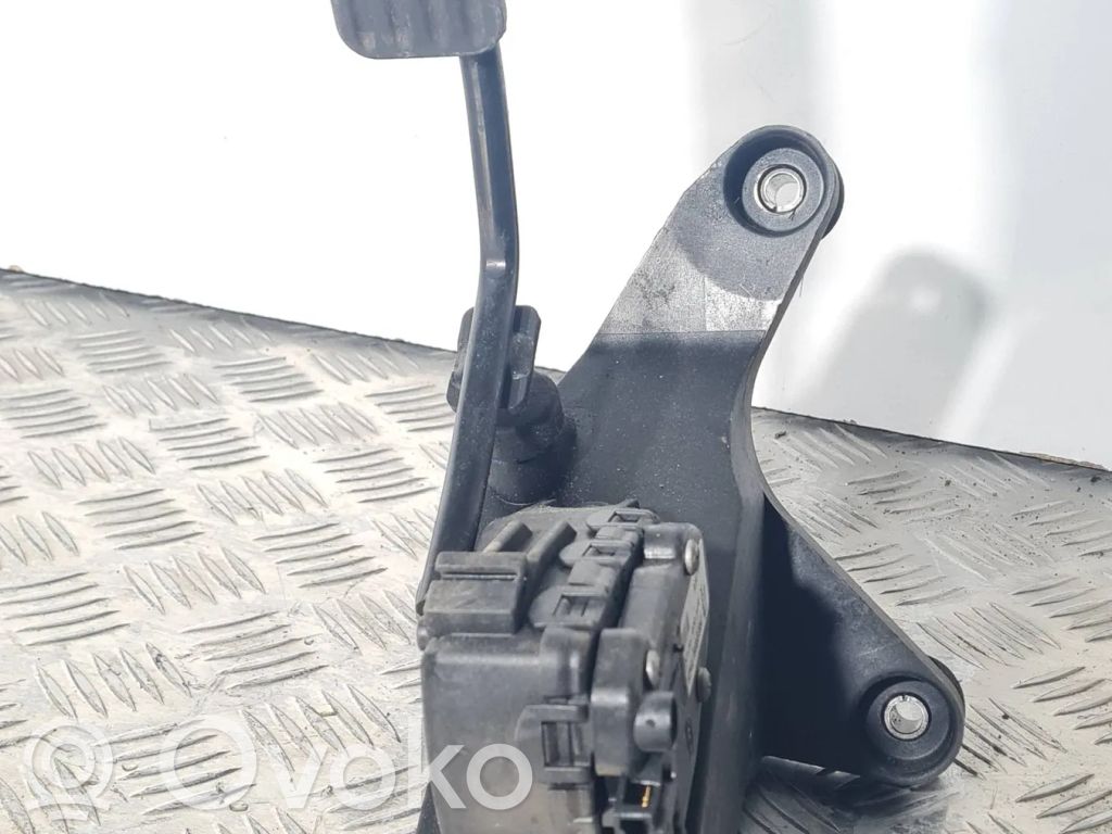 Gaspedal   2R839F836A