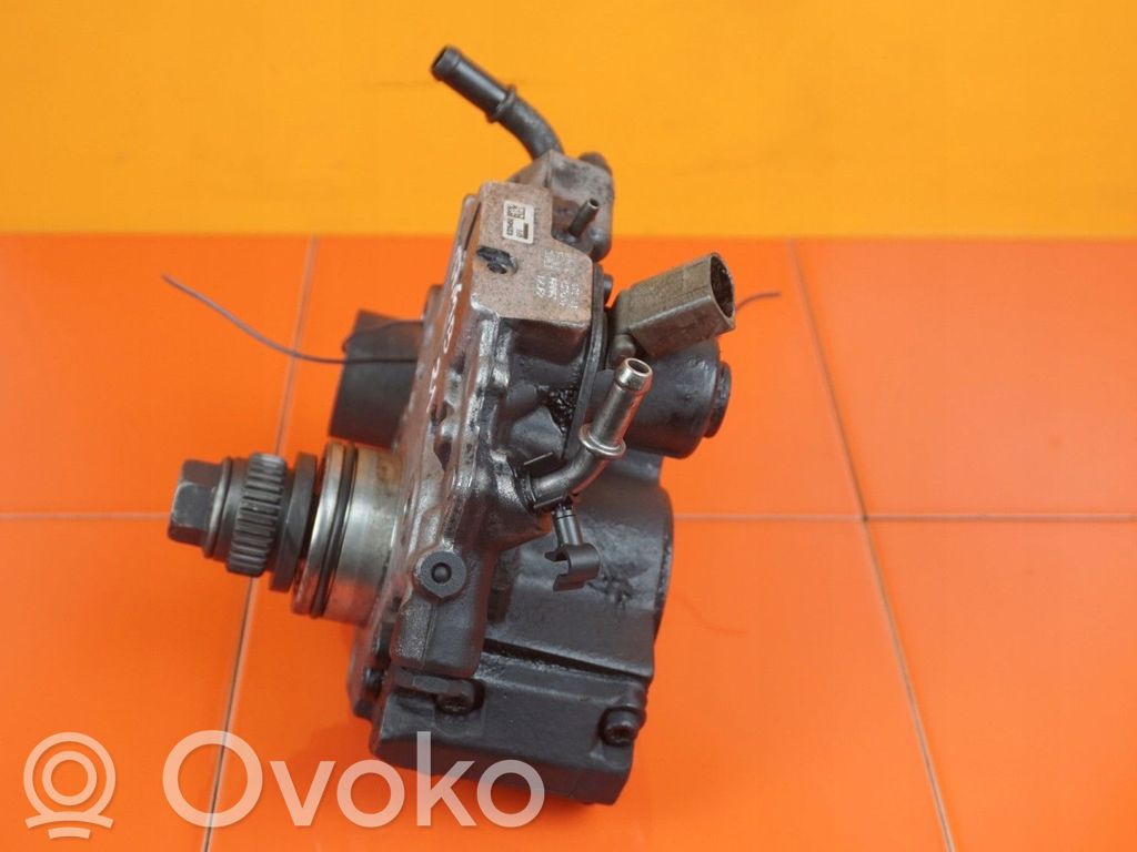 Mercedes-Benz Sprinter W906 Fuel injection high pressure pump 