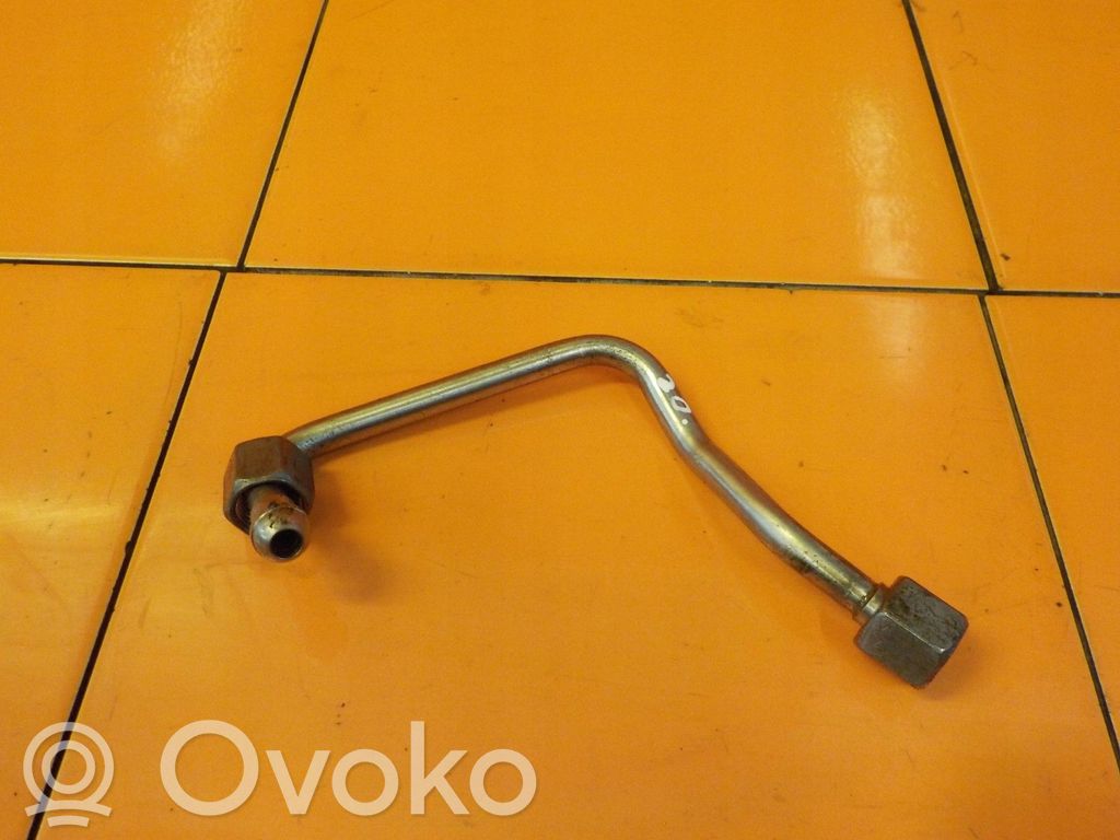 Volvo S60 Fuel line pipe 