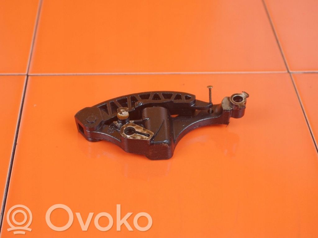 BMW 3 E90 E91 Kita variklio detalė 