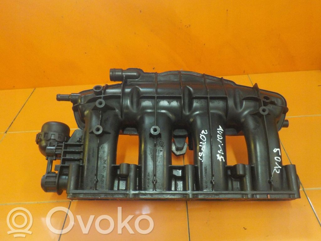 Audi A4 S4 B8 8K Kolektorius įsiurbimo 