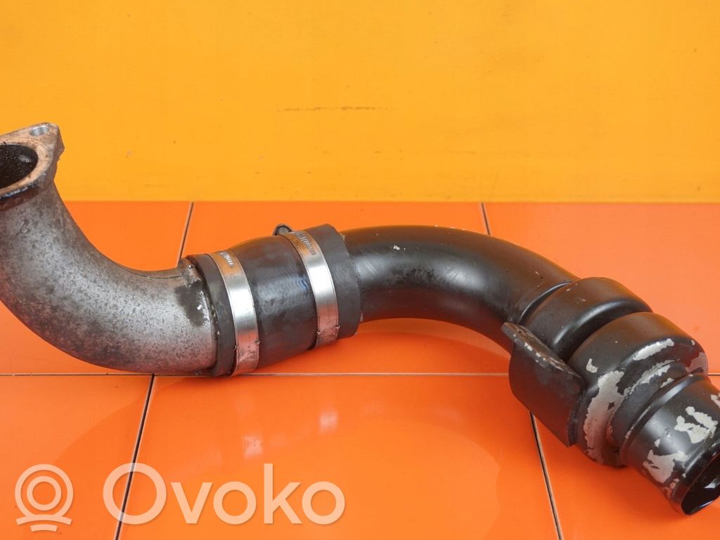 Nissan Navara D40 Oro paėmimo kanalo detalė (-ės) 