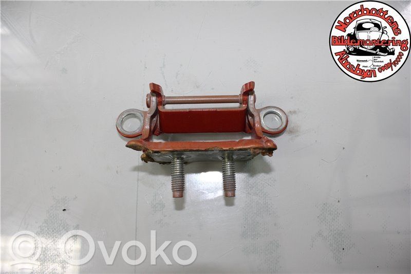 Volvo V50 Tailgate/trunk/boot hinge 