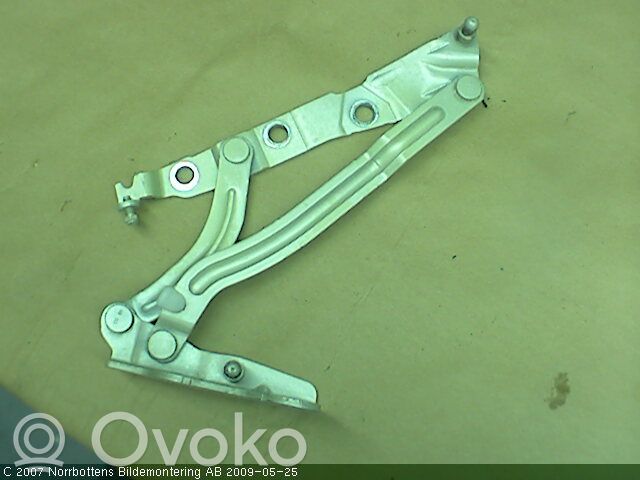 Volvo S40 Tailgate/trunk/boot hinge 
