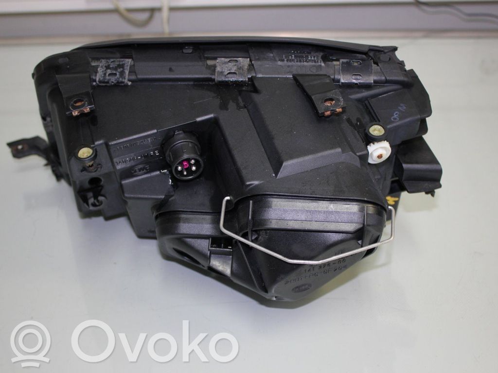 Audi A6 S6 C4 4A Scheinwerfer 
