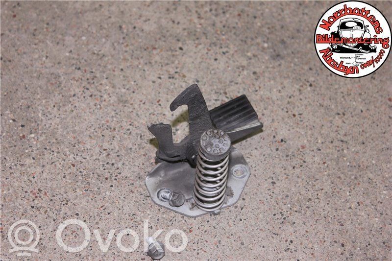Volvo V70 Engine bonnet/hood lock/latch loop/hook 