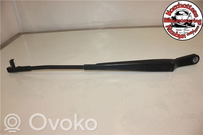 Citroen C5 Front wiper blade arm 