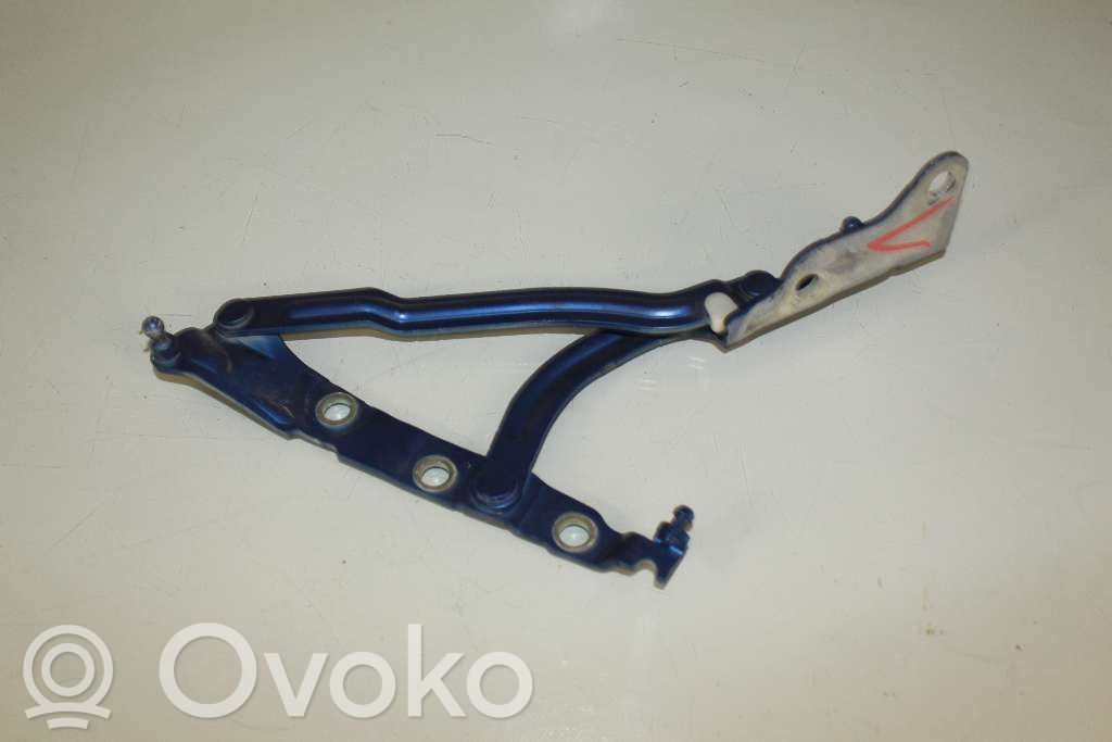 Volvo S40 Tailgate/trunk/boot hinge 