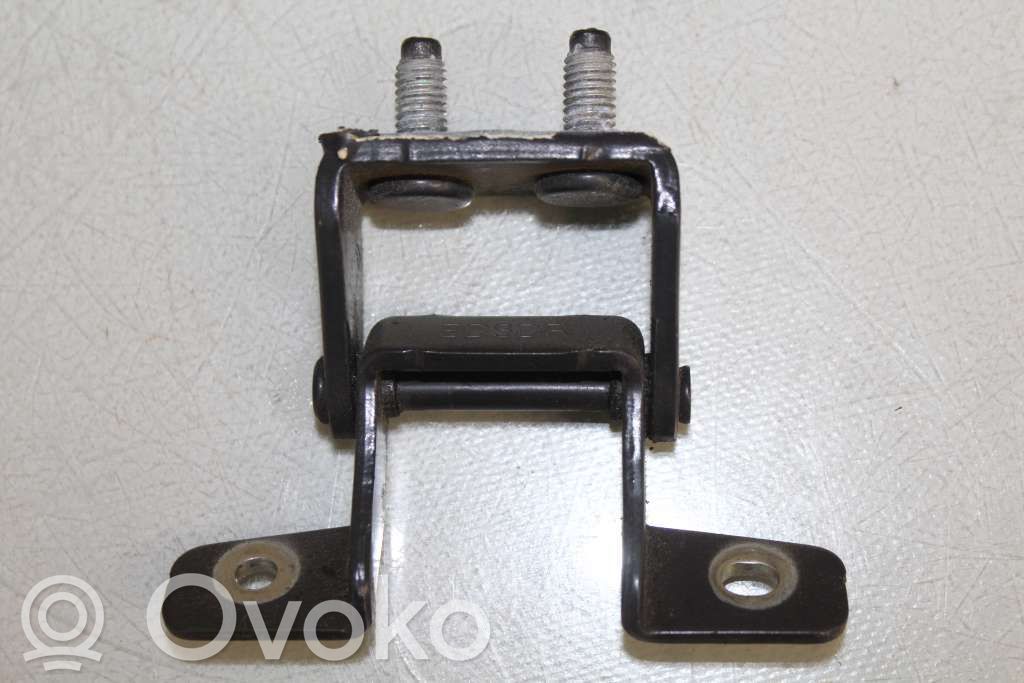 KIA Ceed Tailgate/trunk/boot hinge 