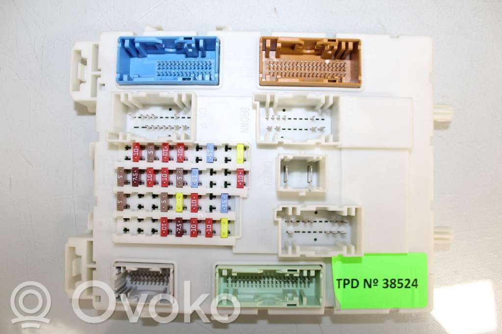 Volvo V40 Fuse module 