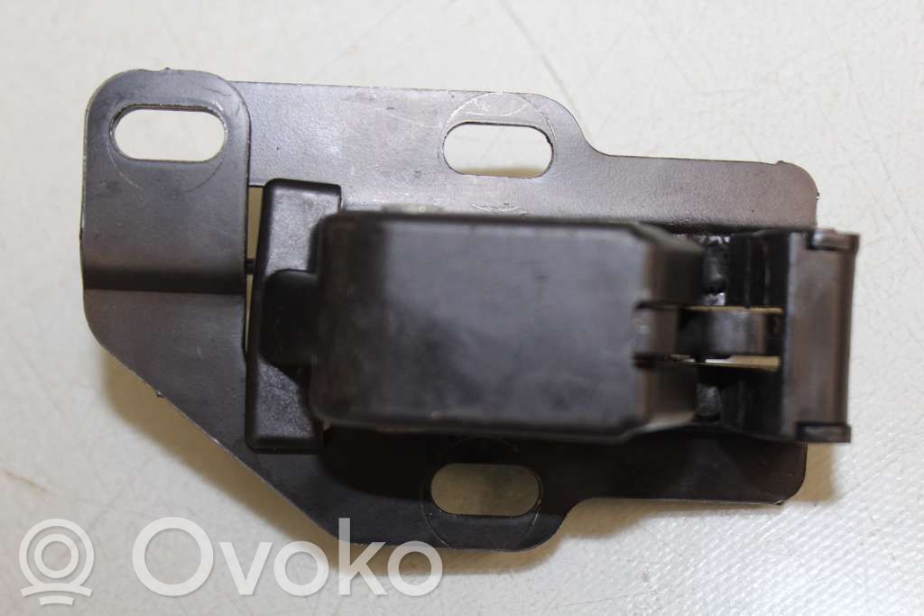 Peugeot Partner Front door lock 
