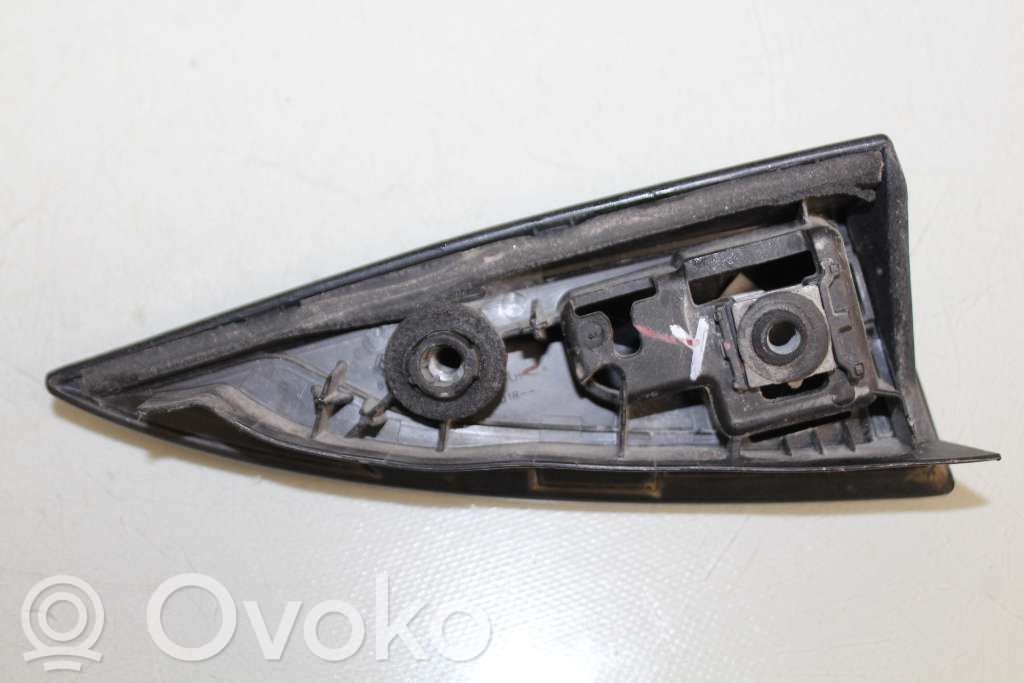 Renault Clio IV Spoileris galinio dangčio 