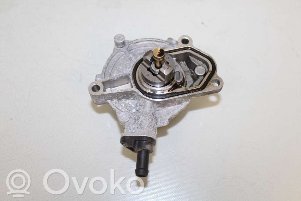 KIA Ceed Vacuum pump 