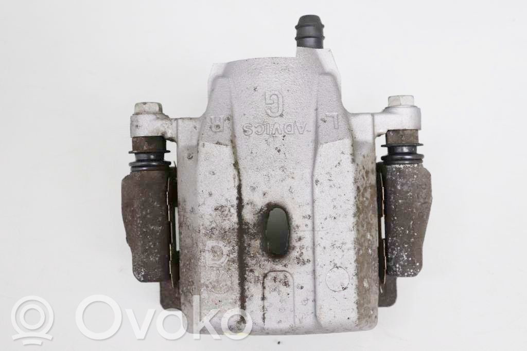 Toyota Prius (NHW20) Zacisk hamulcowy przedni 