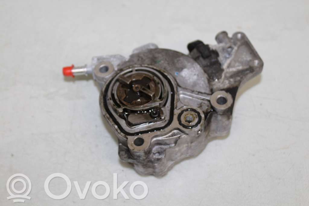 Peugeot 407 Vacuum pump 