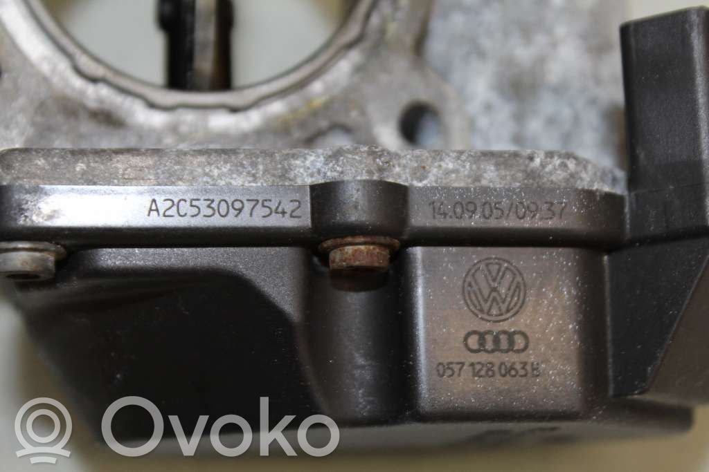 Audi A8 S8 D3 4E Дроссельная заслонка 