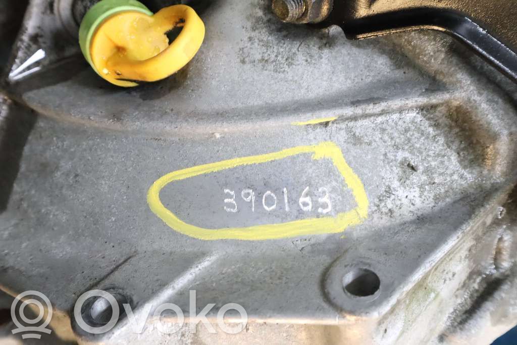 Manualna 5-biegowa skrzynia biegów   32000AJ200,TY758XT1AA