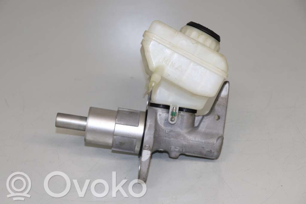 Audi A4 S4 B8 8K Główny cylinder hamulca 