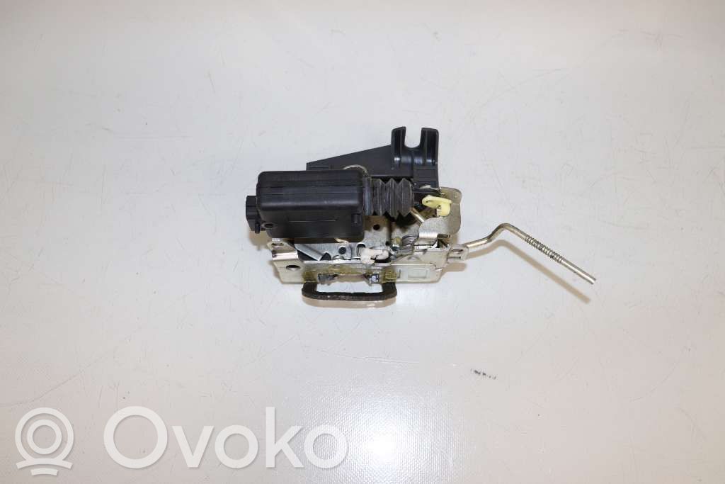 Dacia Duster Front door lock 