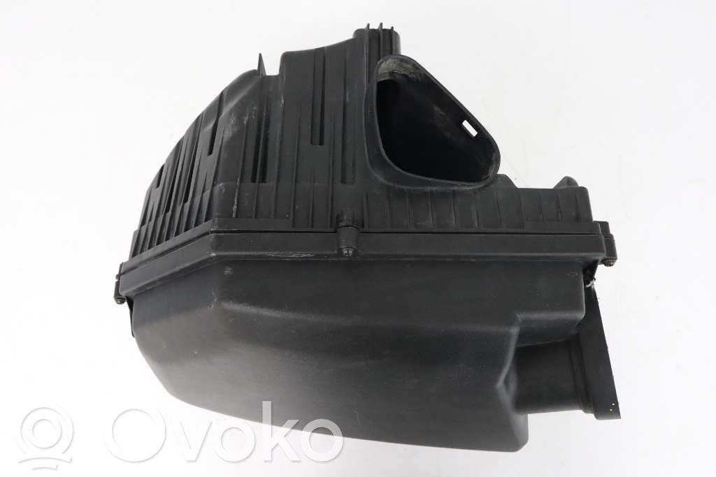 Volvo V70 Air filter box 