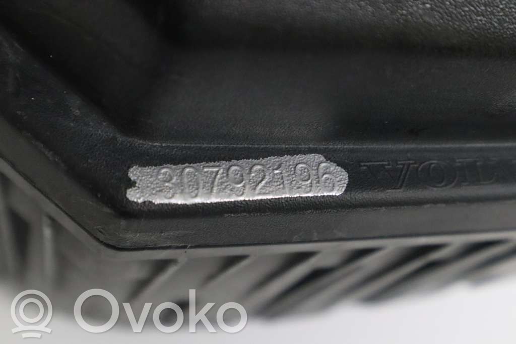 Volvo S80 Air filter box 