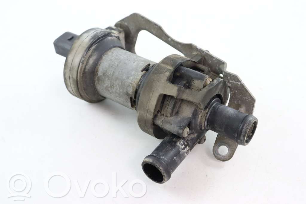 Vesipumppu   3D0965561D,0392020073,3D0965561D
