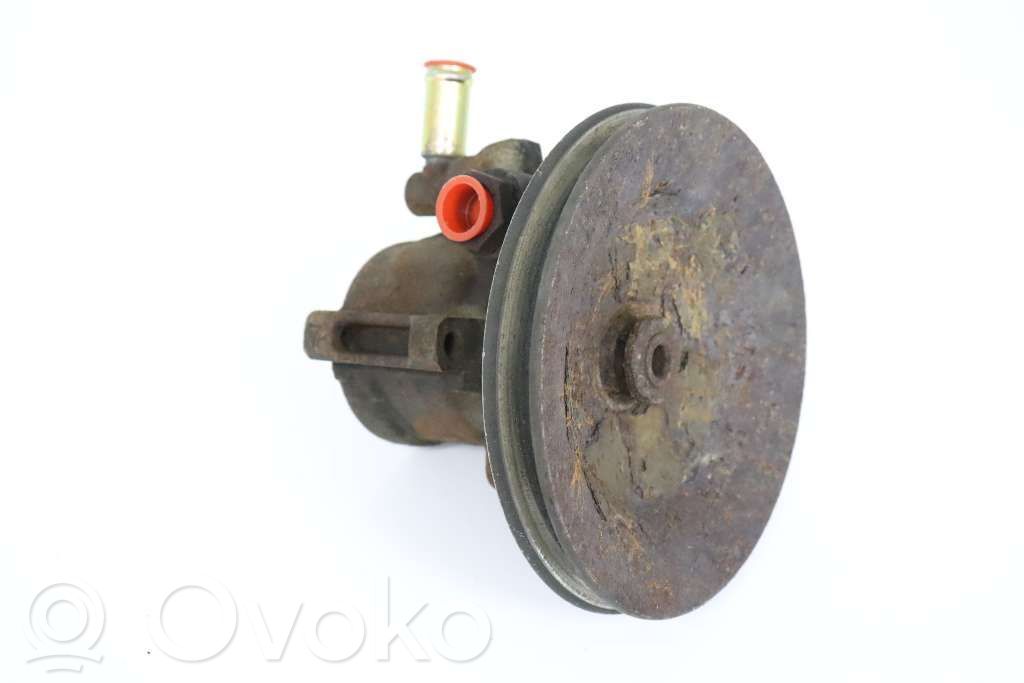 Volvo 940 Ohjaustehostimen pumppu 
