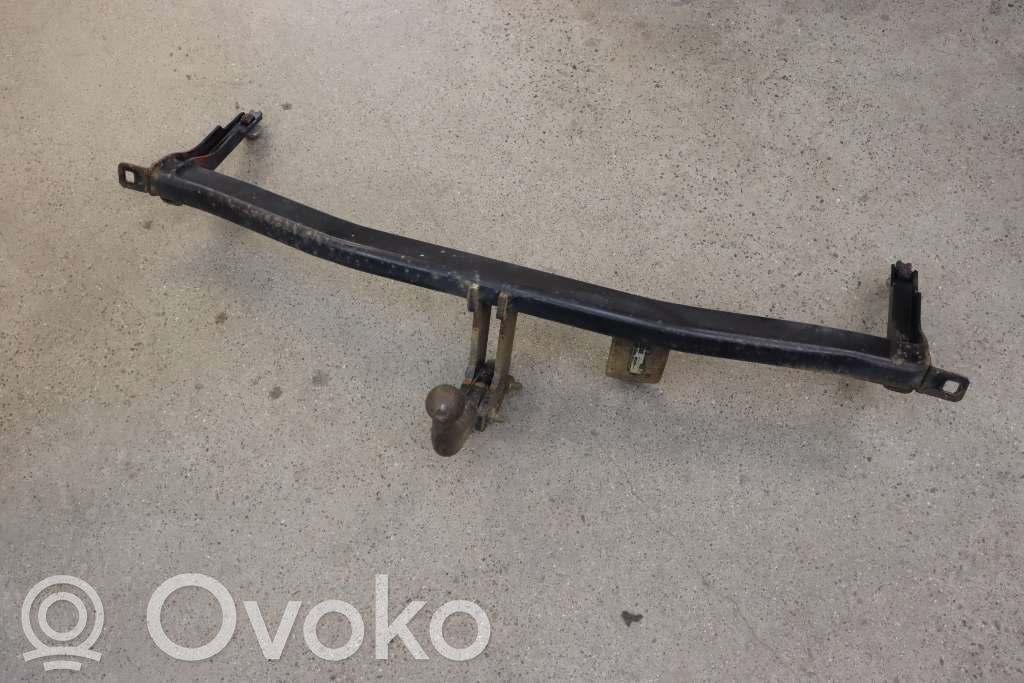 Volkswagen Caddy Hak holowniczy / Komplet 