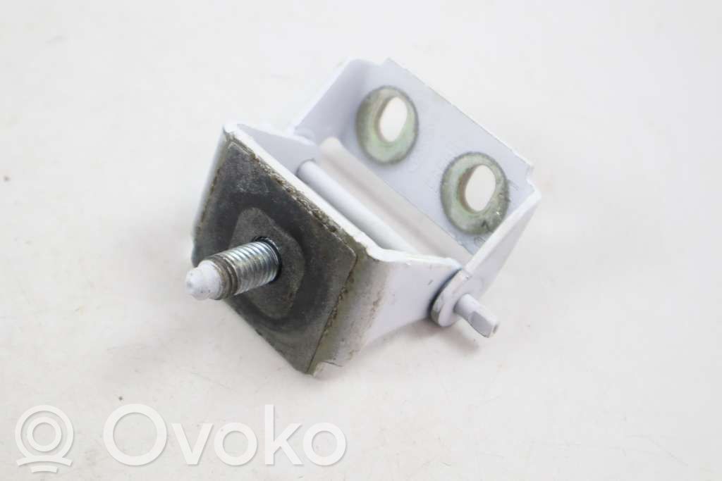 Ford Fiesta Tailgate/trunk/boot hinge 