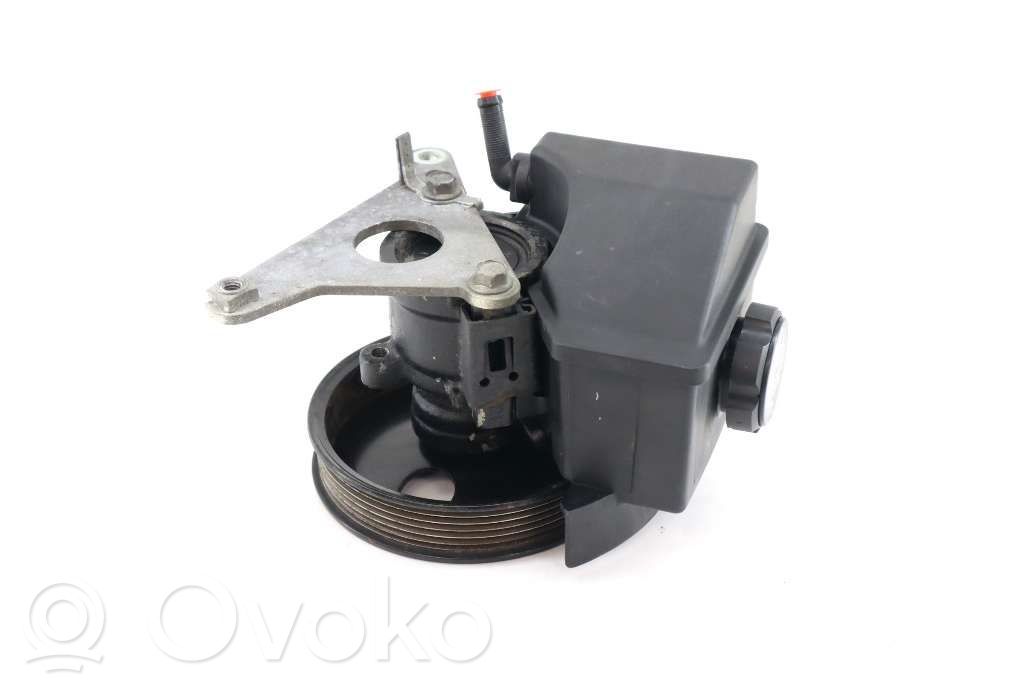 Volvo 960 Ohjaustehostimen pumppu 
