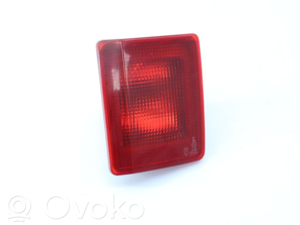 Peugeot 407 Reflector spate 
