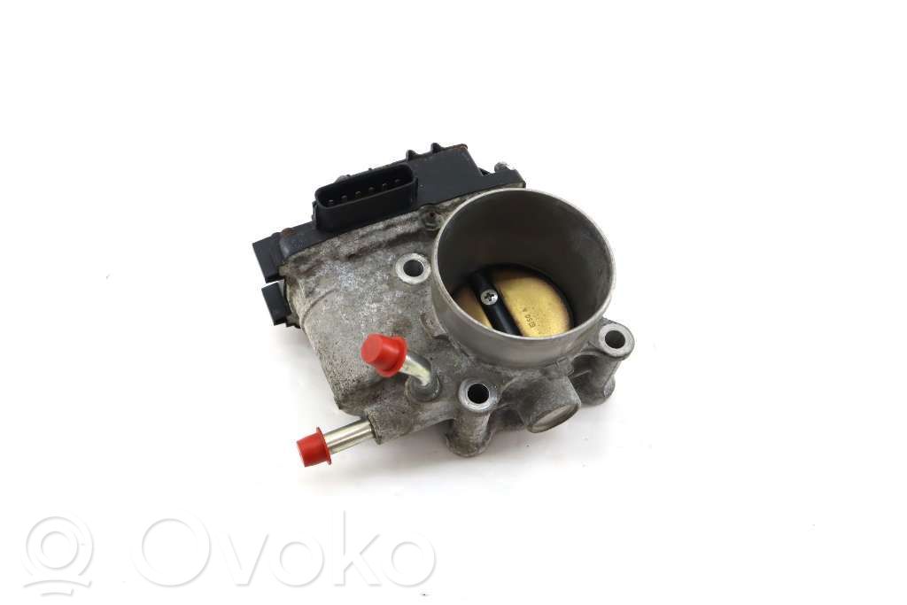 Throttle valve   MN135985