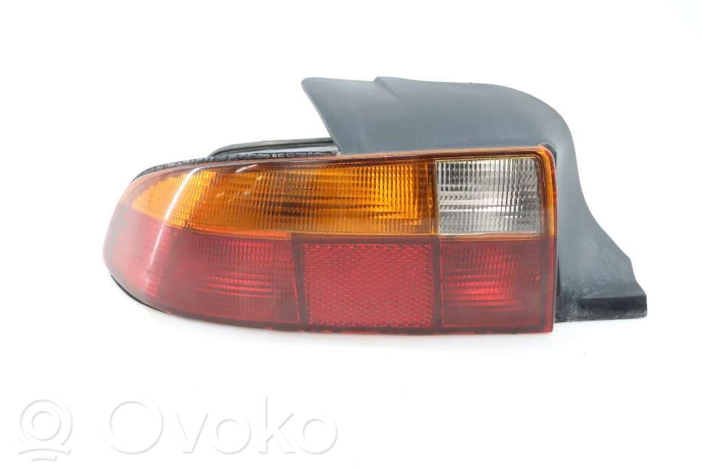 BMW Z3 E36 Aizmugurējais lukturis virsbūvē 