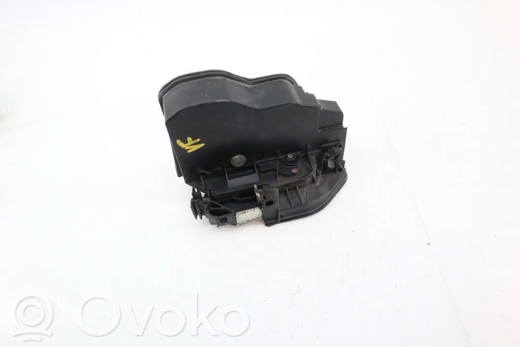 Etuoven lukko   51217202143,7202143