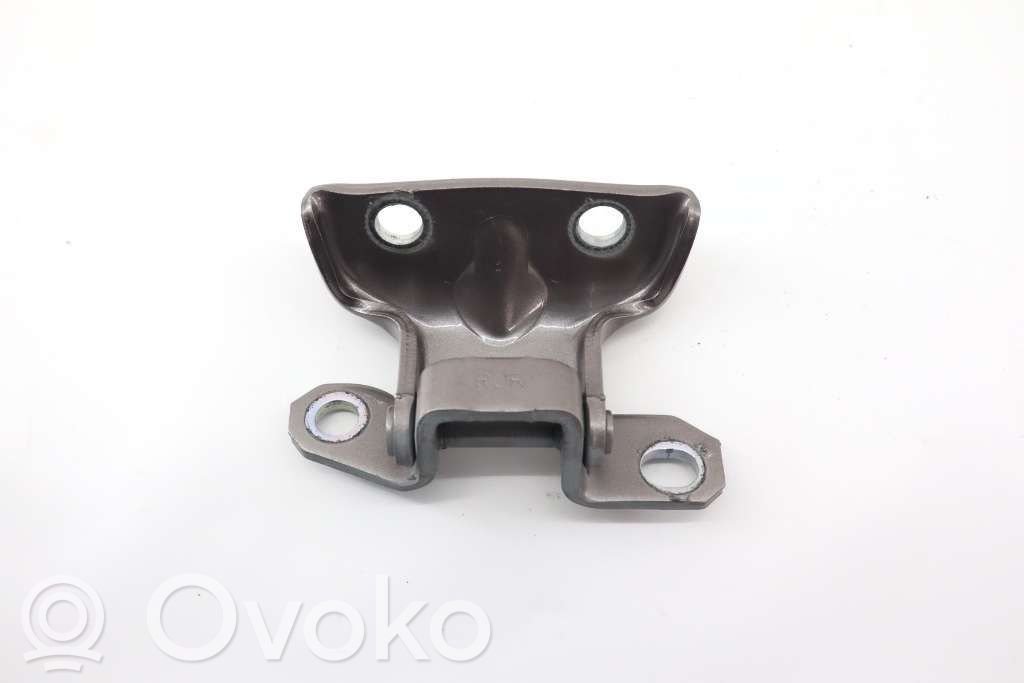 Rear door upper hinge   794202D000